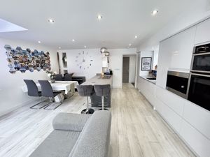 Kitchen area- click for photo gallery